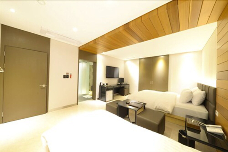 Bedroom 3, Lifestyle S Hotel, Gangseo
