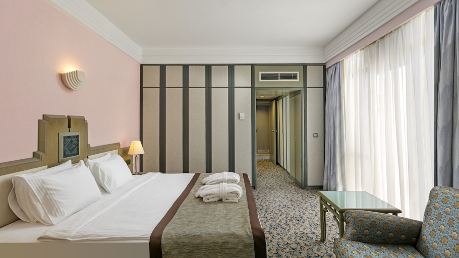 Bedroom 4, Özkaymak Falez Hotel, Antalya