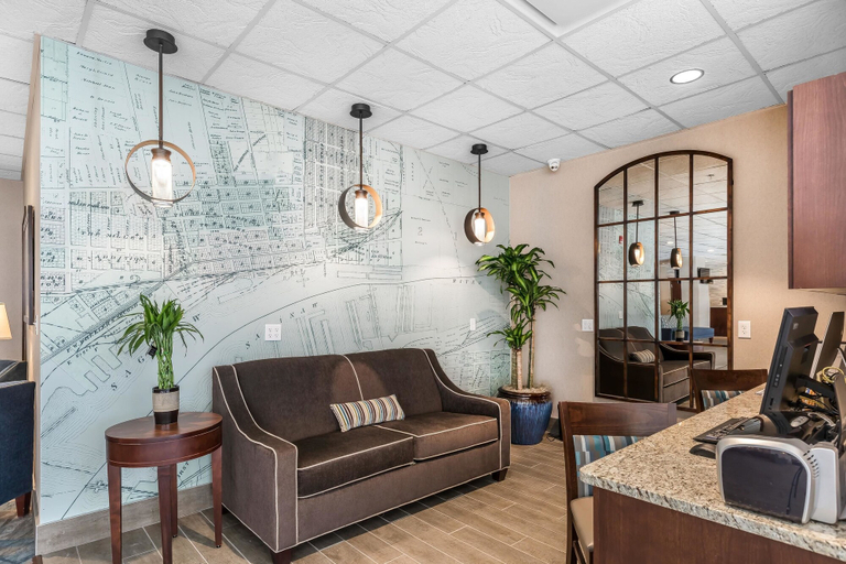 Others 5, Comfort Inn Bay City - Riverfront, Bay