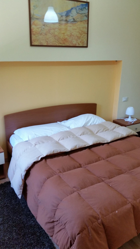 Bedroom 5, Bredina, Brescia