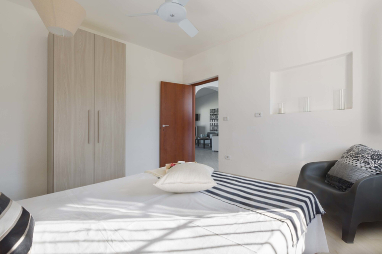 Bedroom 3, Villa Hoara, Brindisi