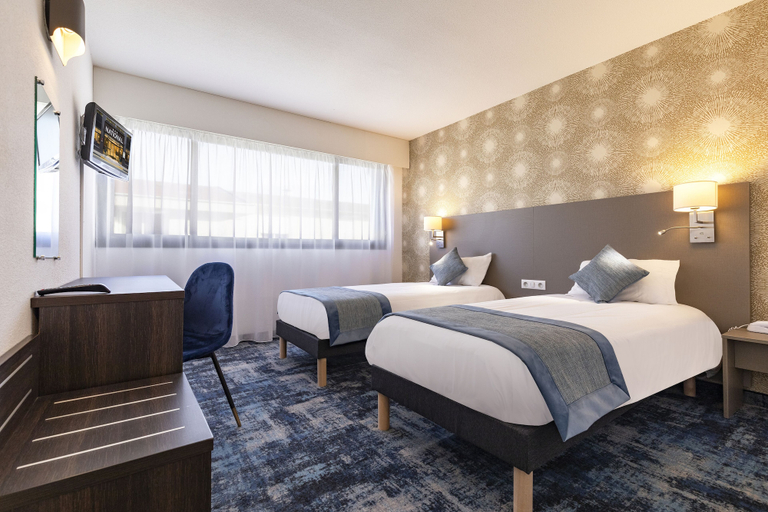 Bedroom 3, Hotel National, Hautes-Pyrénées