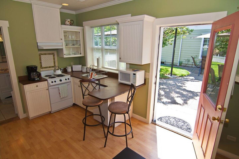 Others 5, Lori Lanes 'romeo Cottage' ~ 2 Bedroom ~ Downtown, Jackson