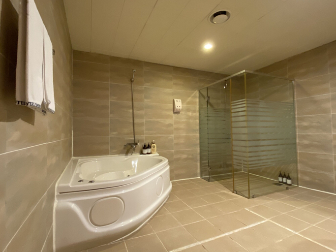 Bathroom 5, Benikea Hotel Daelim, Daedeok