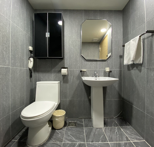 Bathroom 5, Benikea Hotel Daelim, Daedeok