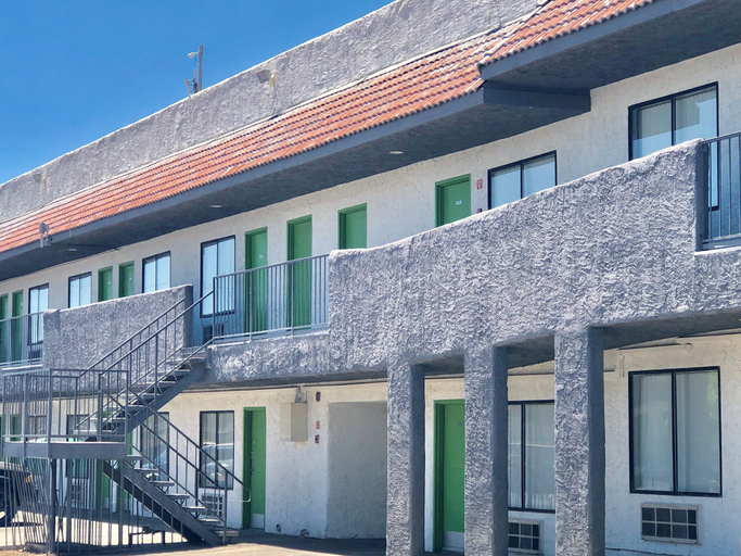 Exterior & Views 2, Siegel Slots and Suites, Clark