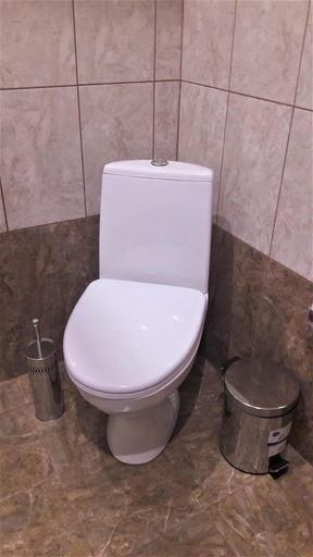Bathroom 2, Galla Hotel, Eastern