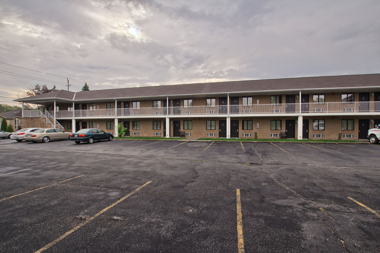 Exterior & Views 2, Motel 6 Windsor, ON, Essex