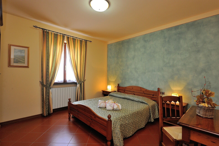 Bedroom 5, Boschetto del Lago, Perugia