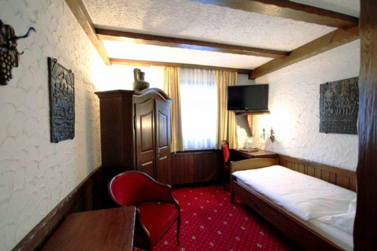 Bedroom 9