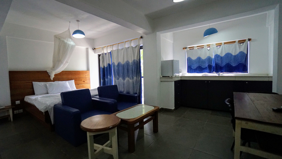 Bedroom 4, The Family Kingdom Resort, Western Urban