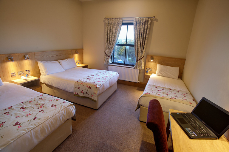 Bedroom 3, The Lucan Spa Hotel, Dublin
