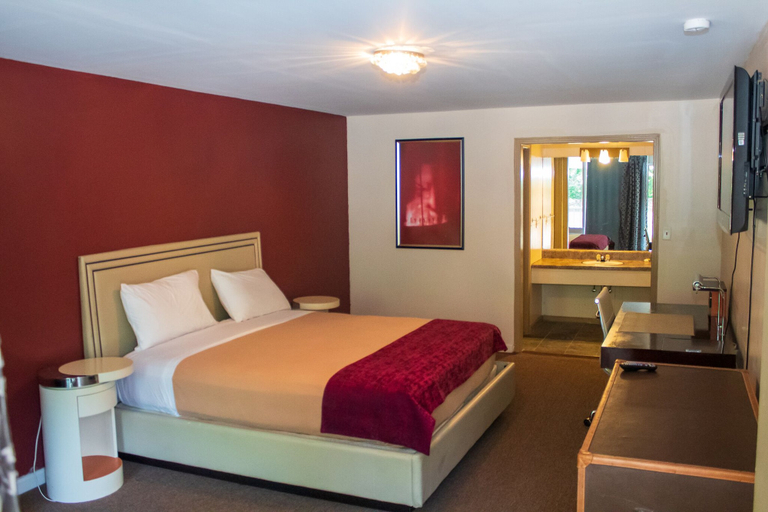 Bedroom 4, The Grand Motel, Noxubee