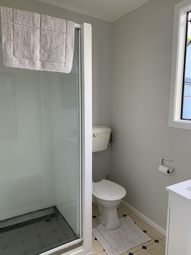 Bathroom 3, The Villa - Hostel, Marlborough
