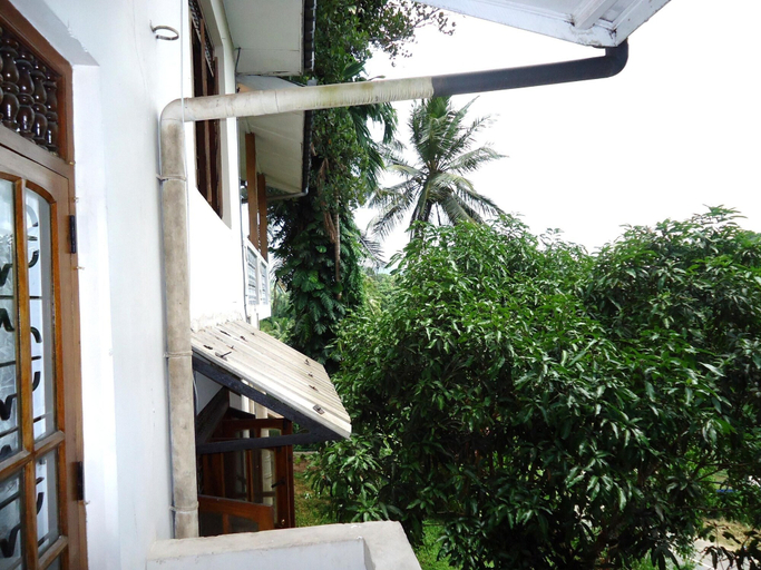 Others 5, Peradeniya Rest Inn, Yatinuwara