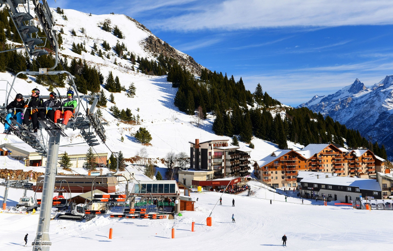 Exterior & Views 2, Résidence Odalys Les Balcons d'Auréa, Isère