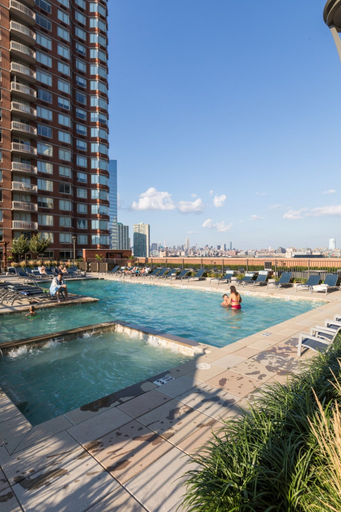 Sport & Beauty, Bluebird Suites near Newport Center, Jersey City