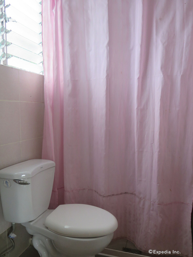 Bathroom 5, Alexis Cliff Dive Resort, Dauis