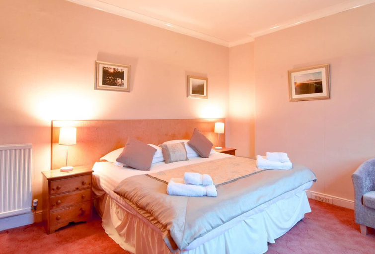 Bedroom 2, Brook House Inn, Cumbria