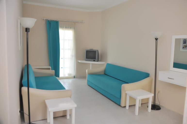 Bedroom 2, Aparthotel Siesta Beach Bodrum, Bodrum