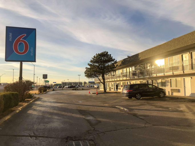 Exterior & Views 2, Motel 6 Wichita Ks, Sedgwick