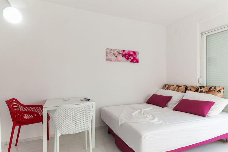 Bedroom 2, Villa Jasmina, Novalja