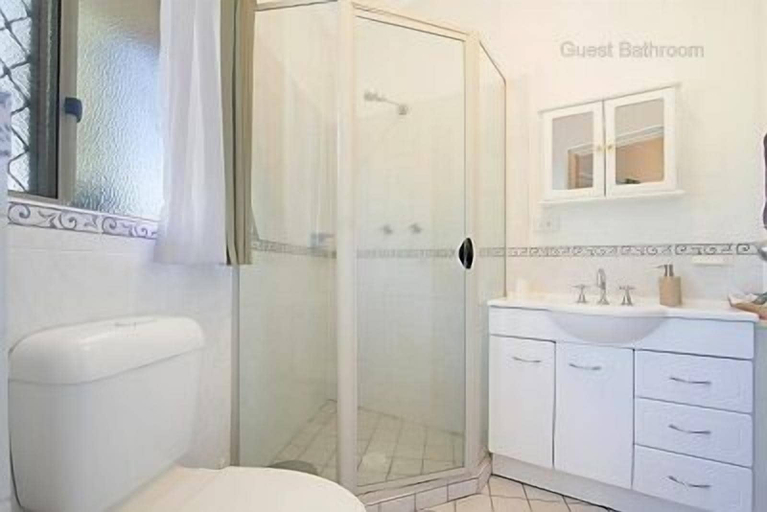 Bathroom, A View of Mt Warning B&B, Tweed - Pt B