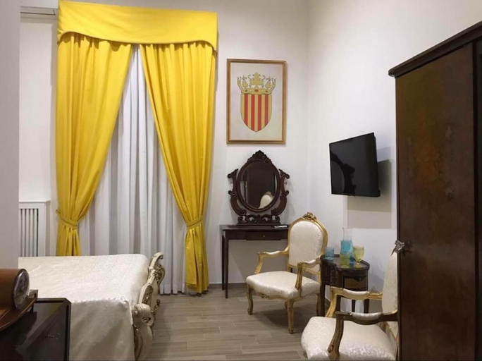 Bedroom 4, Royal Gismonda, Napoli