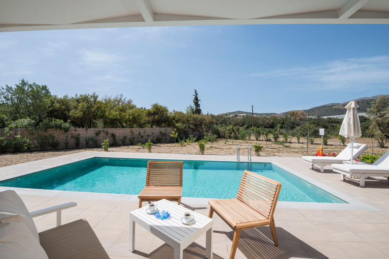 Sport & Beauty 2, Cedar Bay Beachside Villas, Crete