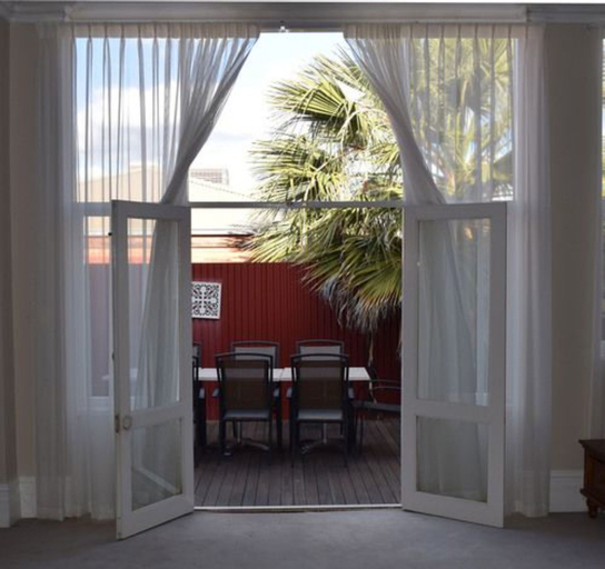 Exterior & Views 8