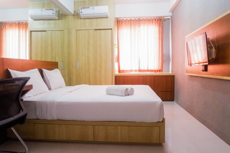 Bedroom 2, Comfy Studio Apartment at Menara Rungkut By Travelio, Surabaya