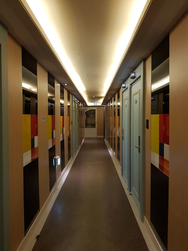Others 5, HITE Hotel, Jinhae