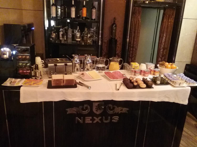 Food & Drinks 5, Nexus Valladolid Suites & Hotel, Valladolid