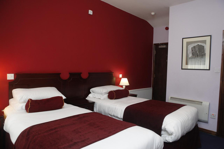 Bedroom 2, The Loft