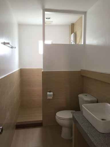 Bathroom 3, Heartland Hotel Service Rooms and Apartments, Panglao