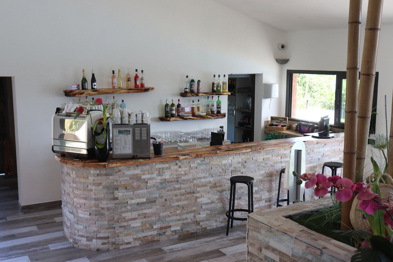 Food & Drinks 5, U Pirellu Résidence, Corse-du-Sud