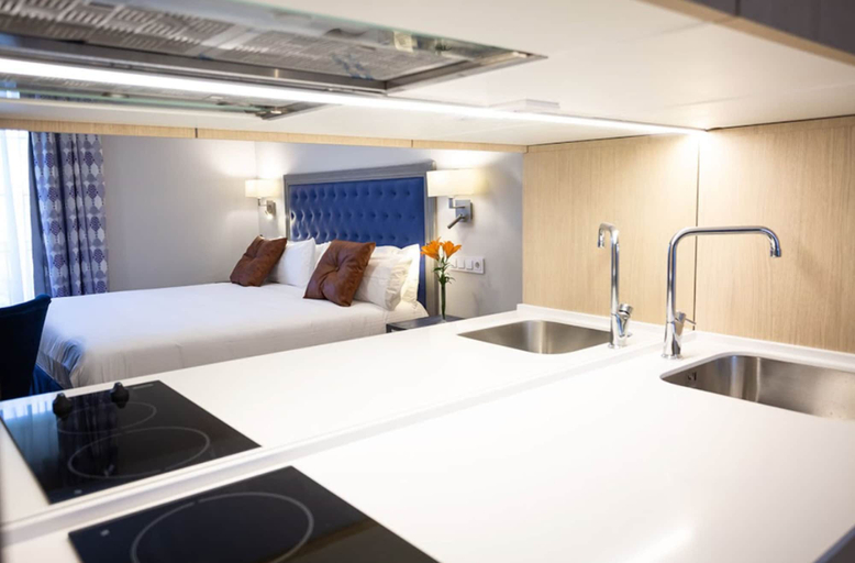 Bedroom 3, Plazuela del Carbón Suites, Cádiz