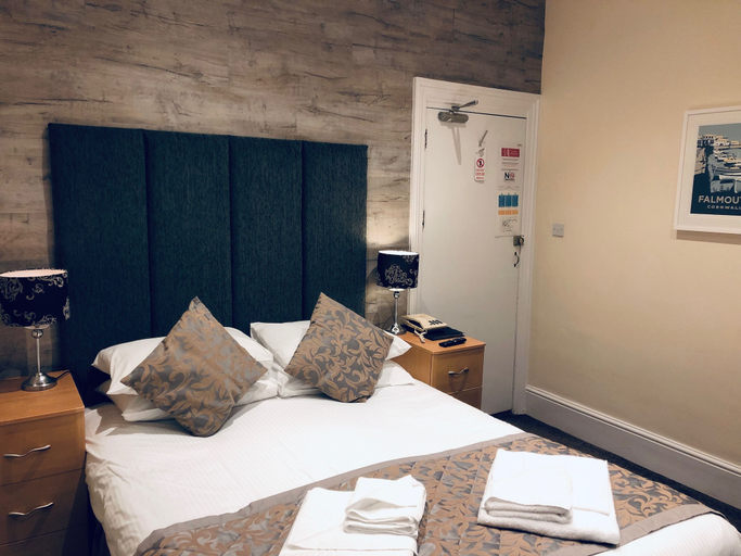 Bedroom 2, Membly Hall Hotel, Cornwall