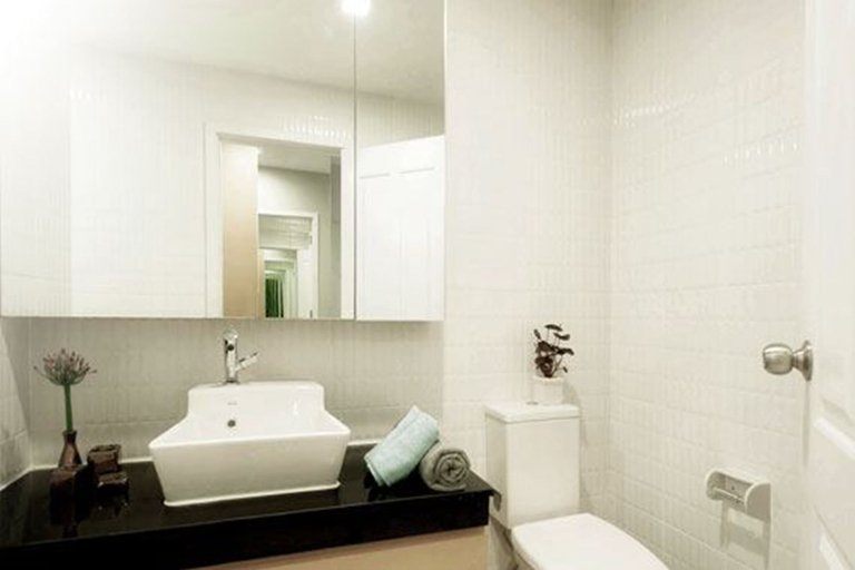 Bathroom 3, Landmark Residence, Bang Bo