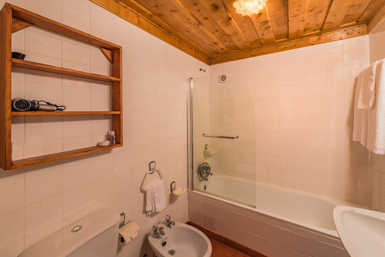 Bathroom 5, Paço de Calheiros, Ponte de Lima