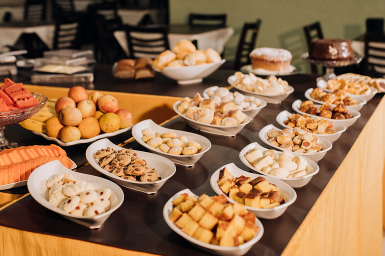 Food & Drinks 5, Trindade Plaza Hotel, Trindade
