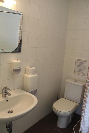 Bathroom 3, Dom Rybolova, Svetlogorsk