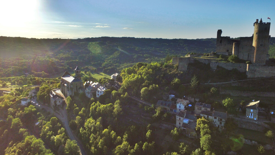 Exterior & Views 2, VVF Aveyron Najac, Aveyron