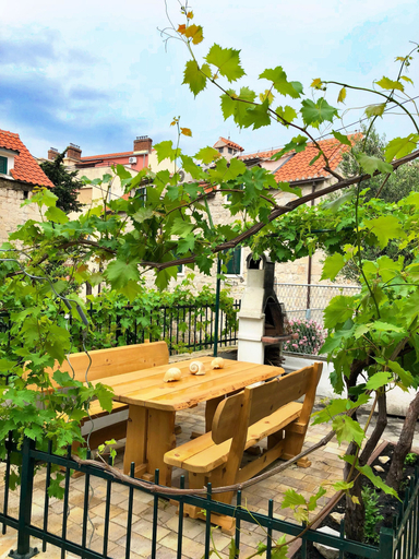 Others 5, Villa Minerva Gardens, Split