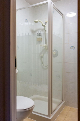 Bathroom 3, Harbour House Bed & Breakfast, Highland