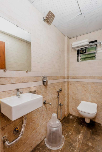 Bathroom 5, Hotel Purple Orchid, Mumbai Suburban