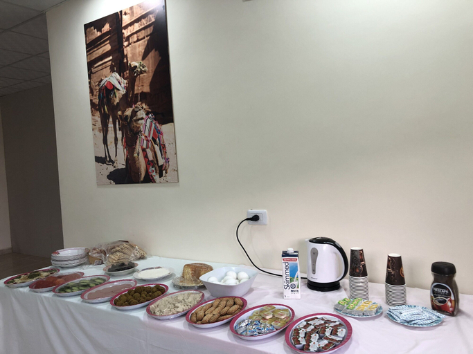 Food & Drinks 4, Rakan Apartment, Wadi Musa