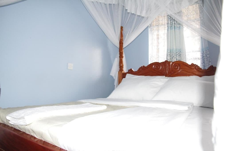Bedroom 2, The Don Hotel, Bondo