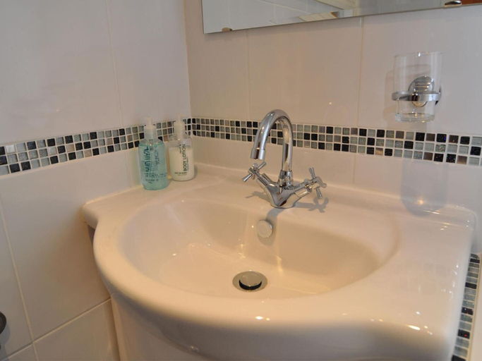 Bathroom 3, Brook House Inn, Cumbria