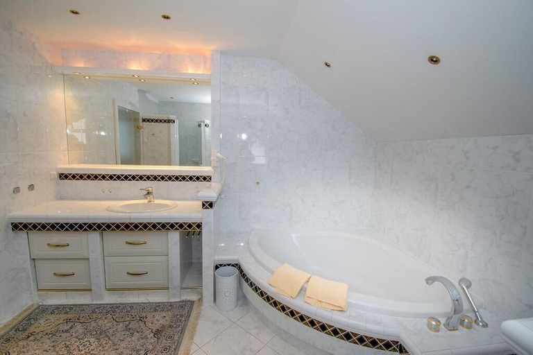 Bathroom 4, Villa Salza, Liezen
